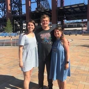 Meet your Posher, Cindy thomas hanking